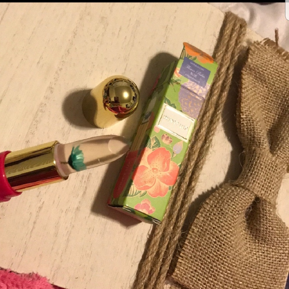 ❇️BLUE Winky Lux Flower Lip Balm NWT - Picture 8 of 8